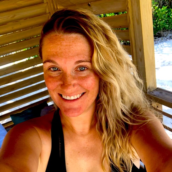 Meet Your Posher - Picture 1 of 1